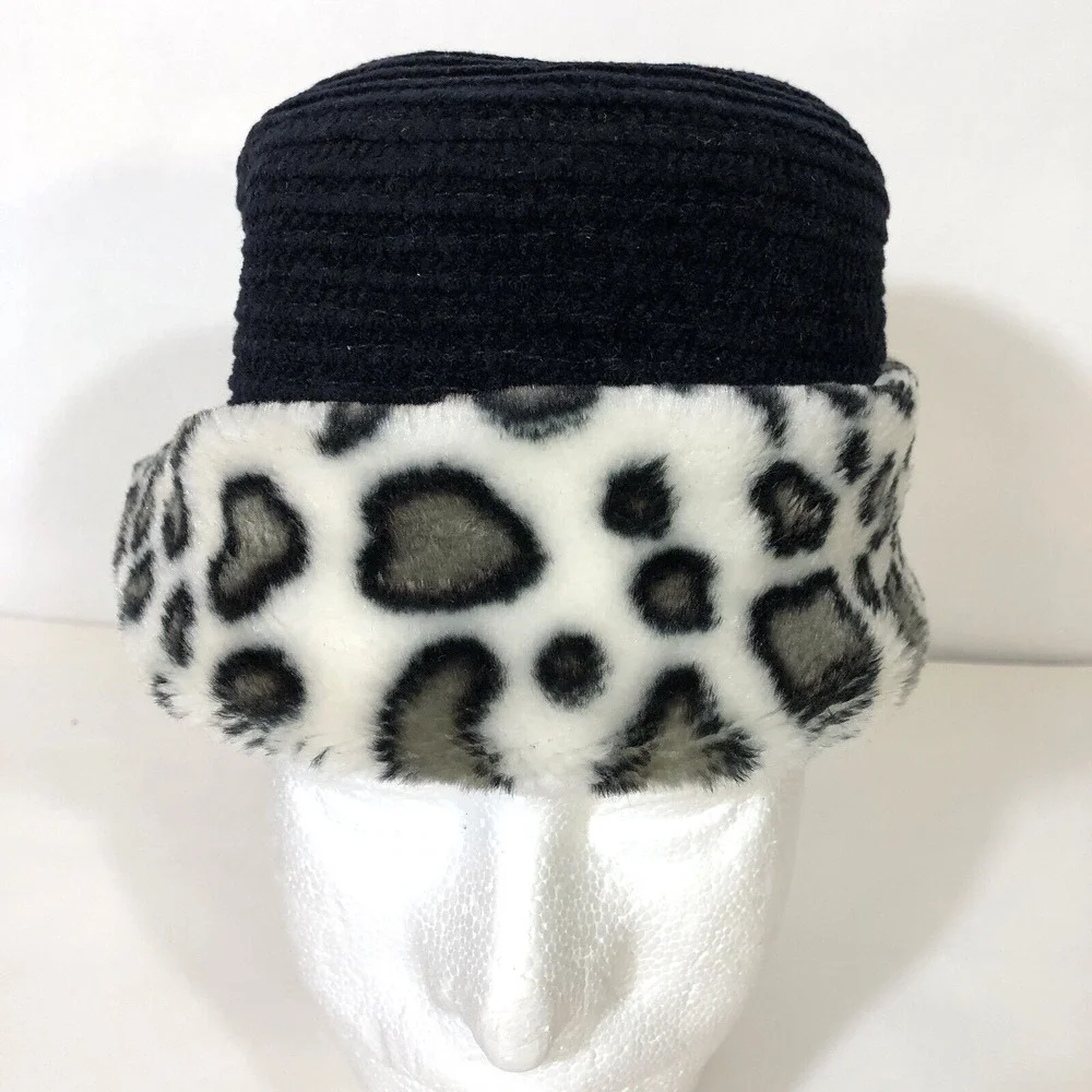 Black Cloche Hat with Faux Fur Brim One Size Velvet Sewn Vintage Gray White - Picture 5 of 9